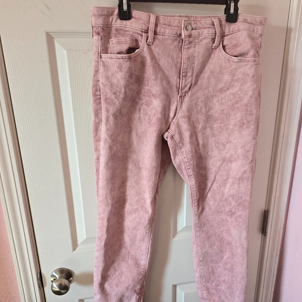 Universal Thread Faded Denim Wash Jeans Light Pink 12